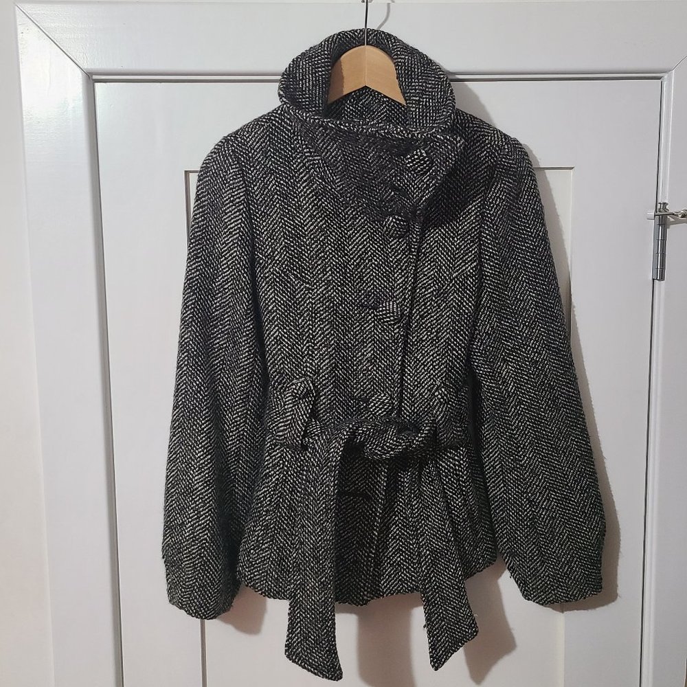H & M HOUNDSTOOTH TIE BELT JACKET